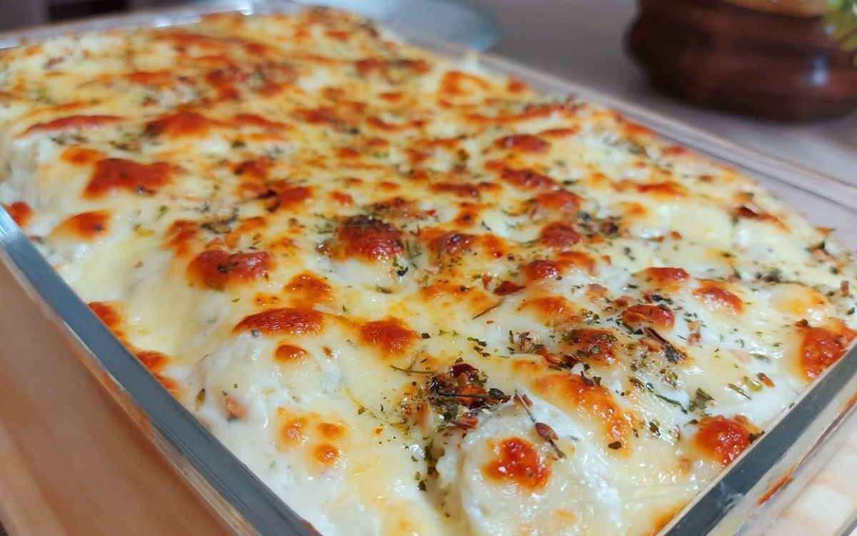 Couve-Flor Gratinada com Molho Cremoso de Alho