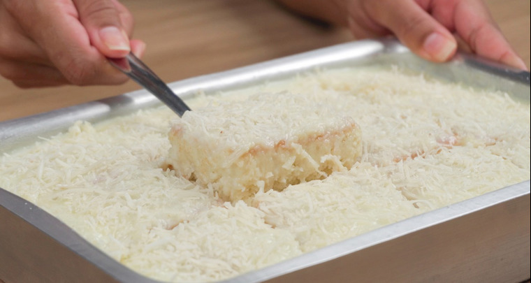 Bolo de coco gelado