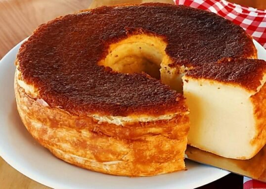 Bolo Mole de Leite