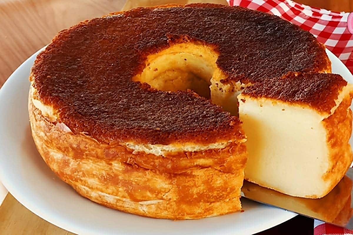 Bolo Mole de Leite