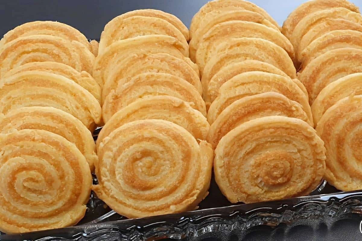 Biscoito salgado de queijo crocante