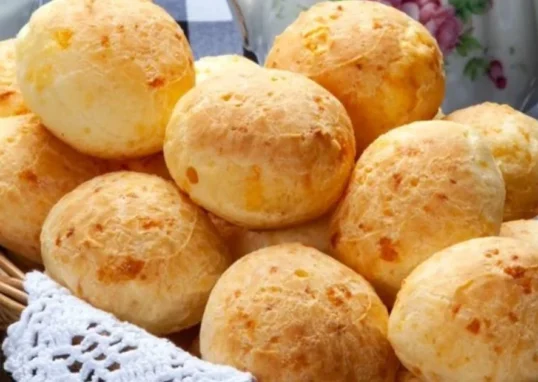 pãozinho de queijo